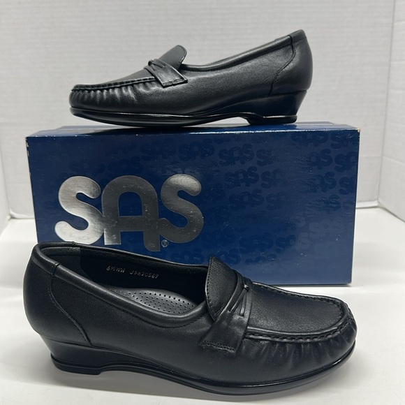 SAS Easier Moccasin Loafers Leather Comfort Shoes Black New Women's 6.5 WW Wide - Picture 1 of 10